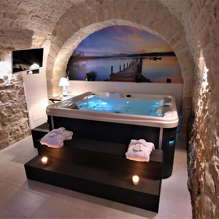 Albergo Diffuso Dimora Rossi B&B Turi Luaran gambar